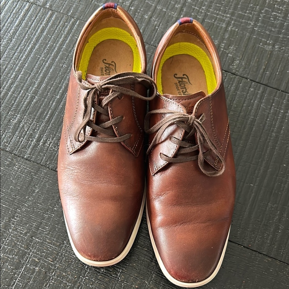 ✨Host Pick✨ Florsheim Brown Leather Oxfords with Classic Design